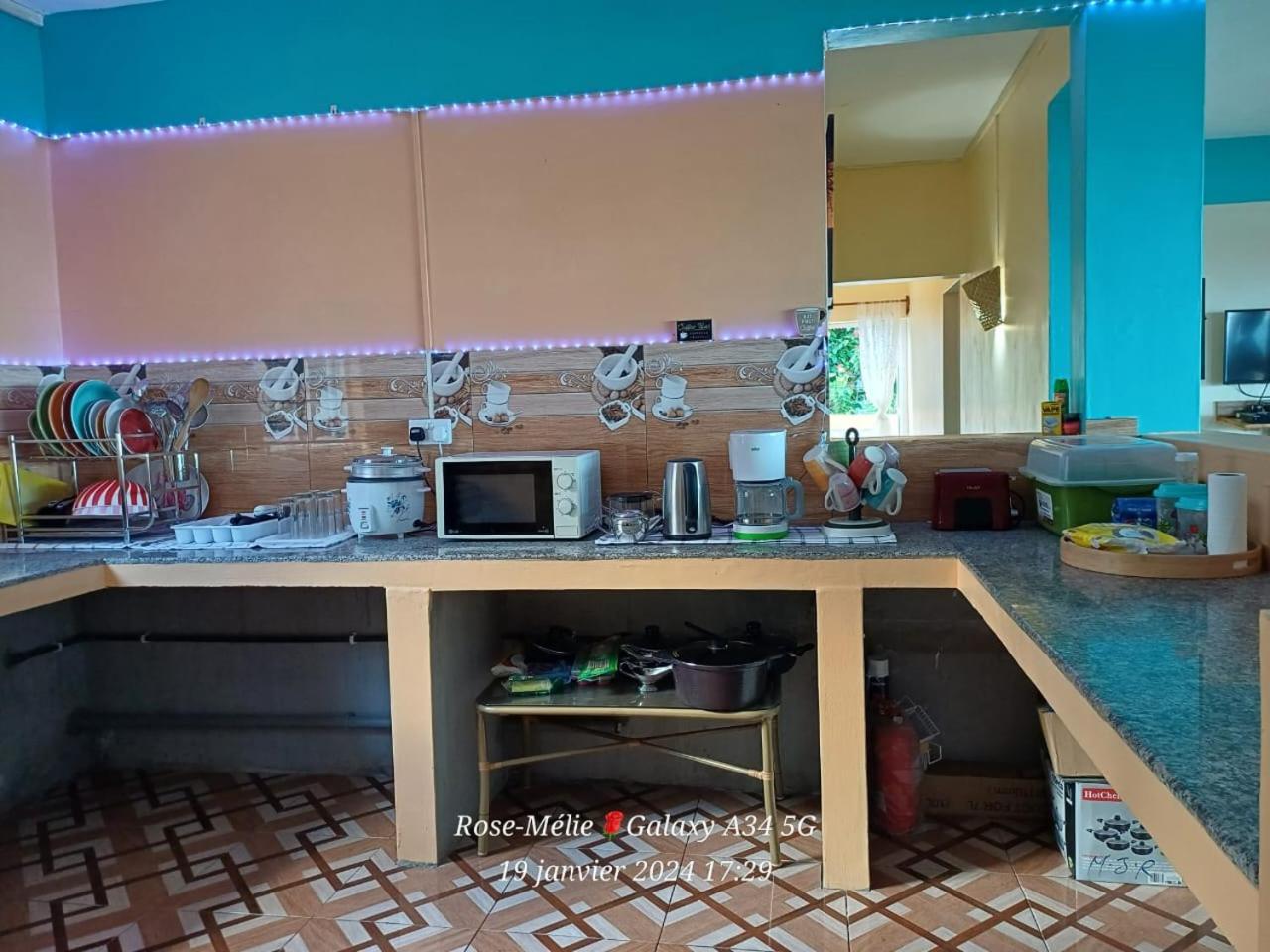 Chez Tonio Magic Ocean View Villa Port South East Bagian luar foto