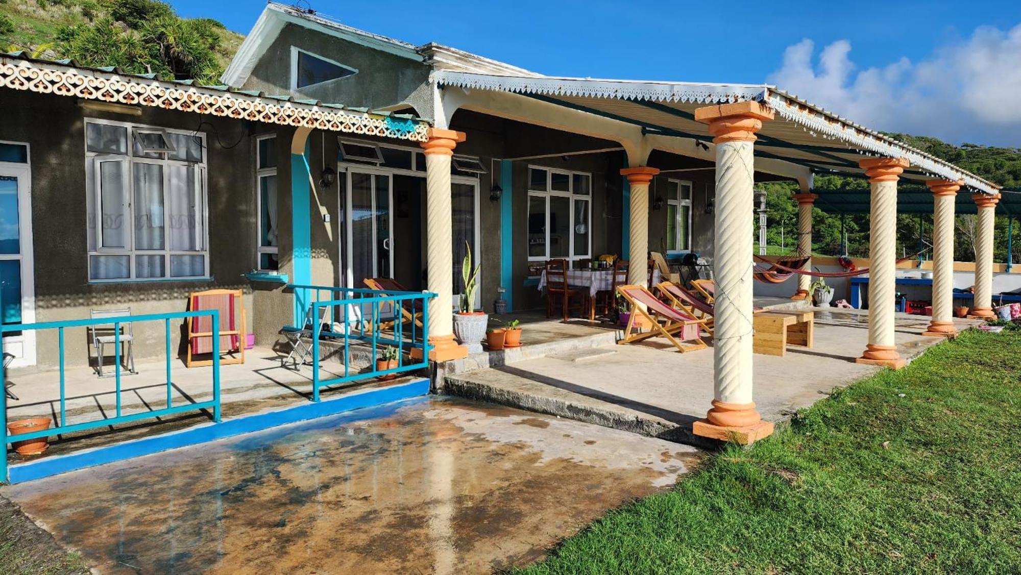 Chez Tonio Magic Ocean View Villa Port South East Bagian luar foto