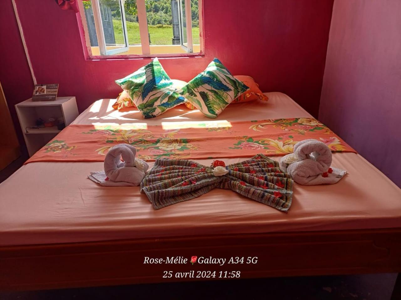 Chez Tonio Magic Ocean View Villa Port South East Bagian luar foto